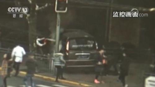 司机爆料面包车事故视频,司机曝光面包车事故现场视频